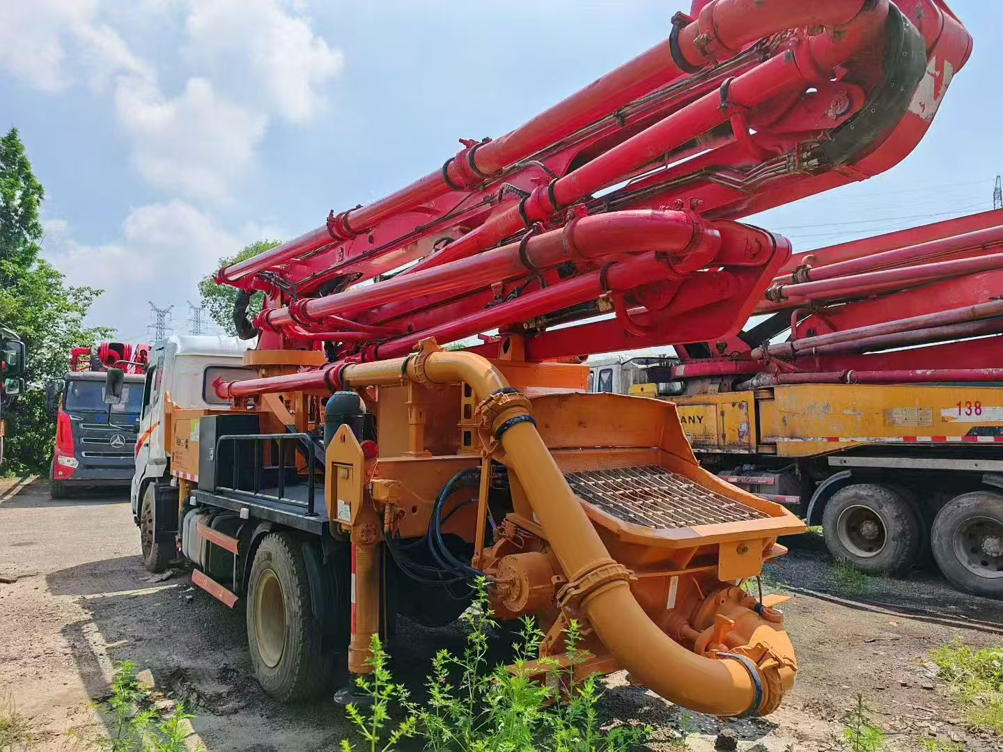 Sany 25-meter crane made in 2016