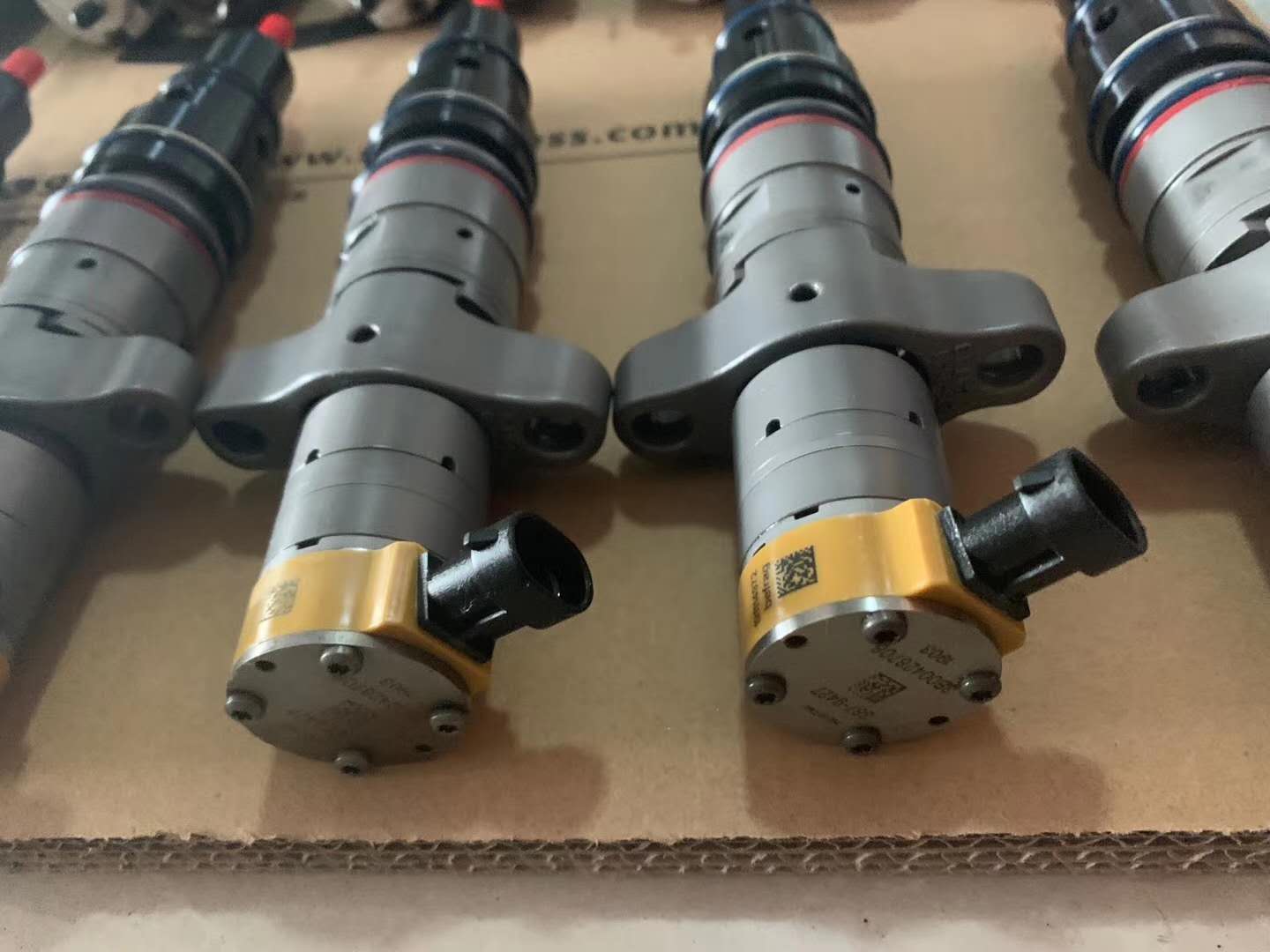 Fuel Injector 387-9433 / 3879433 for CAT 330D / 336D with C9 Engine