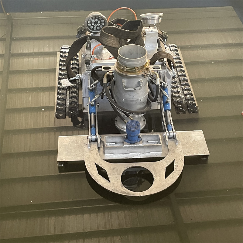 Robot de dragado submarino (a 50 m bajo el agua)