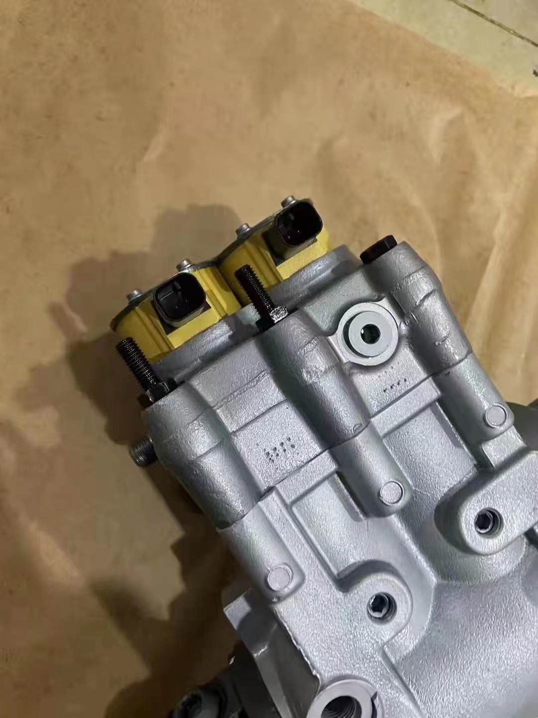 CAT High Pressure Fuel Pump 511-7975 for C9.3 Engine, Fits 336E,336F,340E Excavator