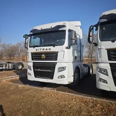 New Diesel SITRAK Logistics Tractor Truck 4X2 SINOTRUK Manual Transmission South America Central Asia 13L Engine 31-40T Load