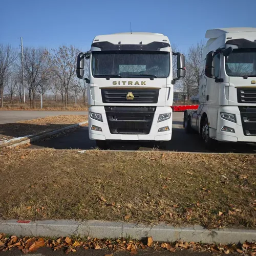 New Diesel SITRAK Logistics Tractor Truck 4X2 SINOTRUK Manual Transmission South America Central Asia 13L Engine 31-40T Load
