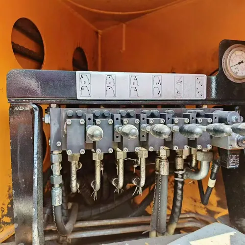 Sany 25-meter crane made in 2016