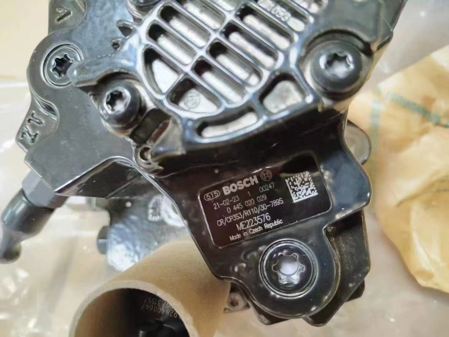 Bosch Fuel Injection Pump 0445020029 ME223576 for Mitsubishi 4M50-T5 Engine