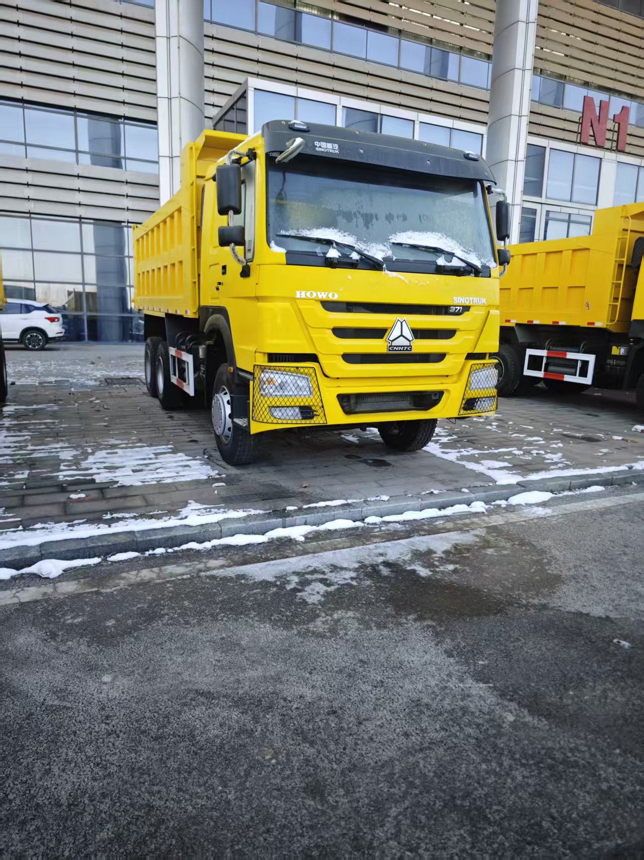 Sinotruck Used HOWO 6x4 Diesel Dump Truck Euro 3 Left Steering Heavy Truck for Sale
