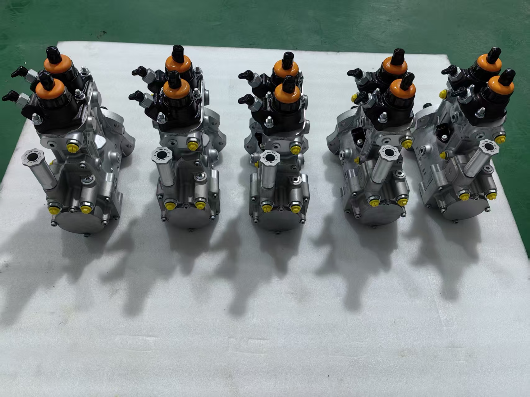 Fuel Injection Pump Assembly 6245-71-1101 for Engine SAA6D170E-5, fits Komatsu PC1250-8 Excavator, WA600-6 Wheel Loader, HD465-7 Mining Dump Truck