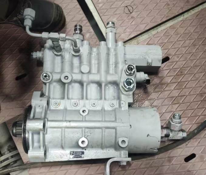 Common Rail Fuel Injection Pump B444540239 for Cummins Engine