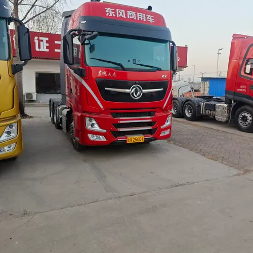 Cabeza tractora Dongfeng Tianlong KX 600HP 6X4 2025: Tractora Euro-VI con cabina dormitorio, camión de larga distancia de 600 HP de bajo consumo de combustible.