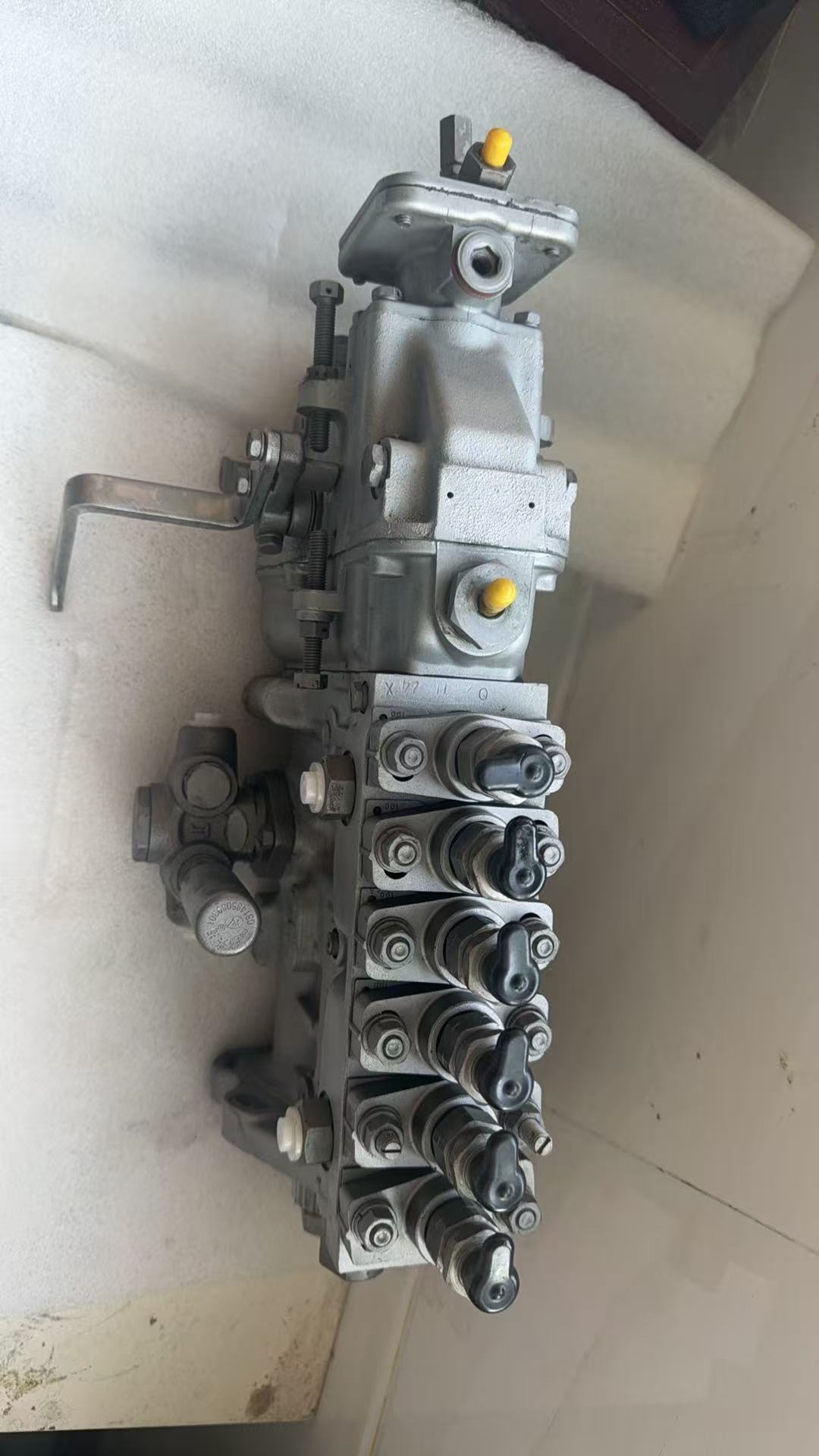 DENSO High Pressure Fuel Injection Pump for Komatsu PC300-5, Part No.: 092000-0360 / 6222-71-1410, Fits Komatsu 6D108 Engine