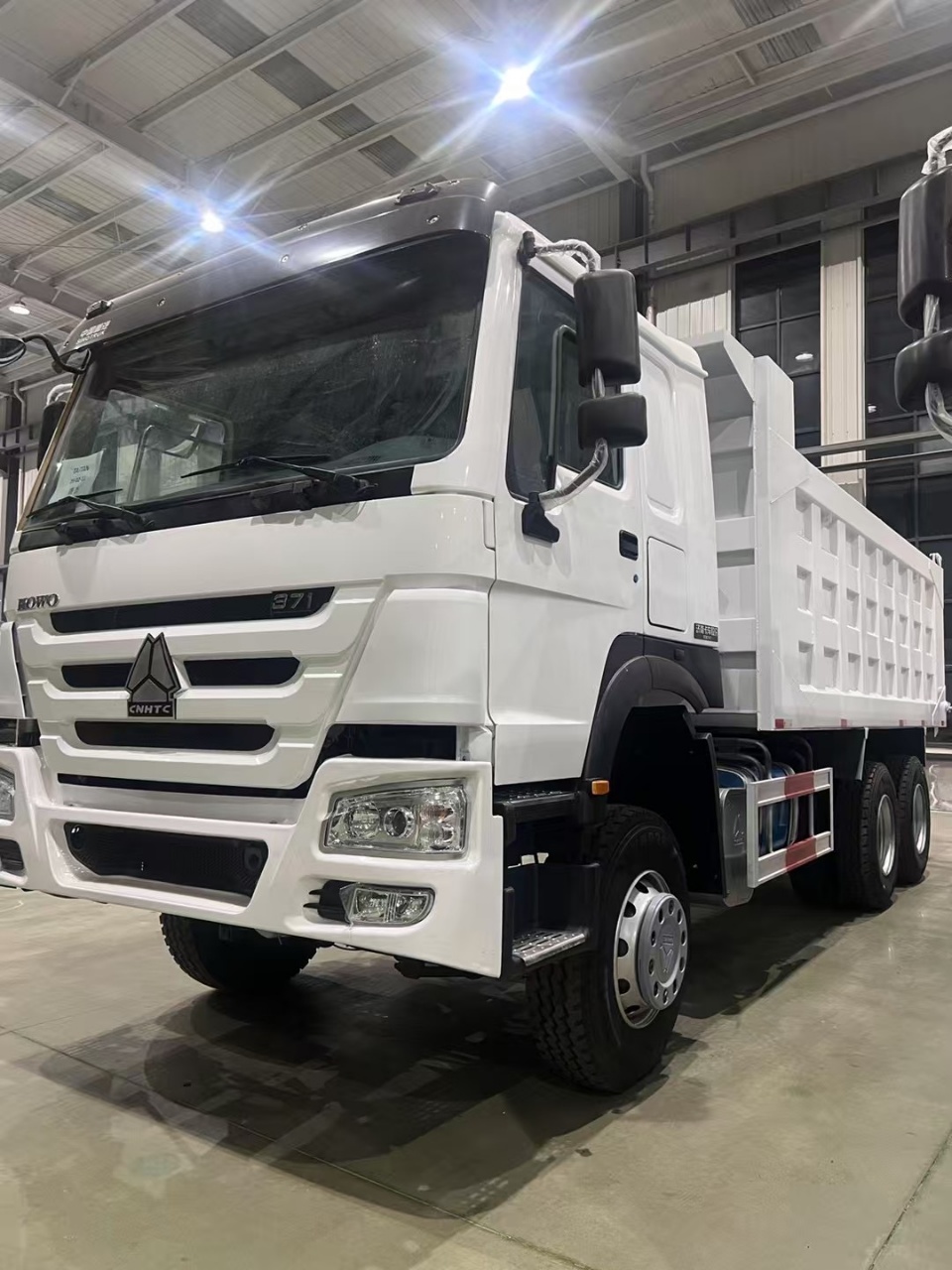 HOWO 6x4 DUMP TRUCK