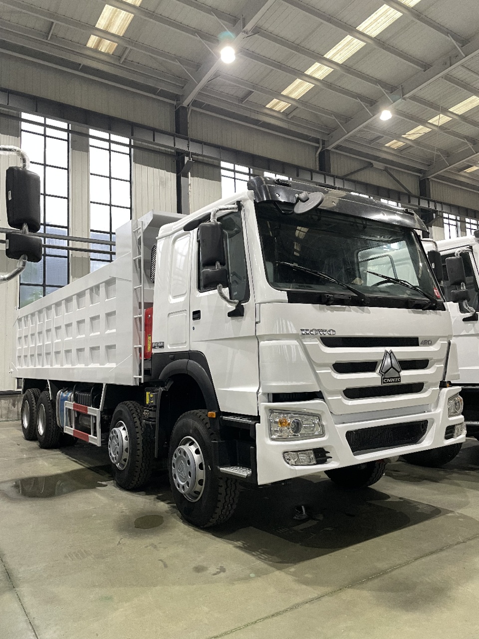 HOWO 8x4 DUMP TRUCK