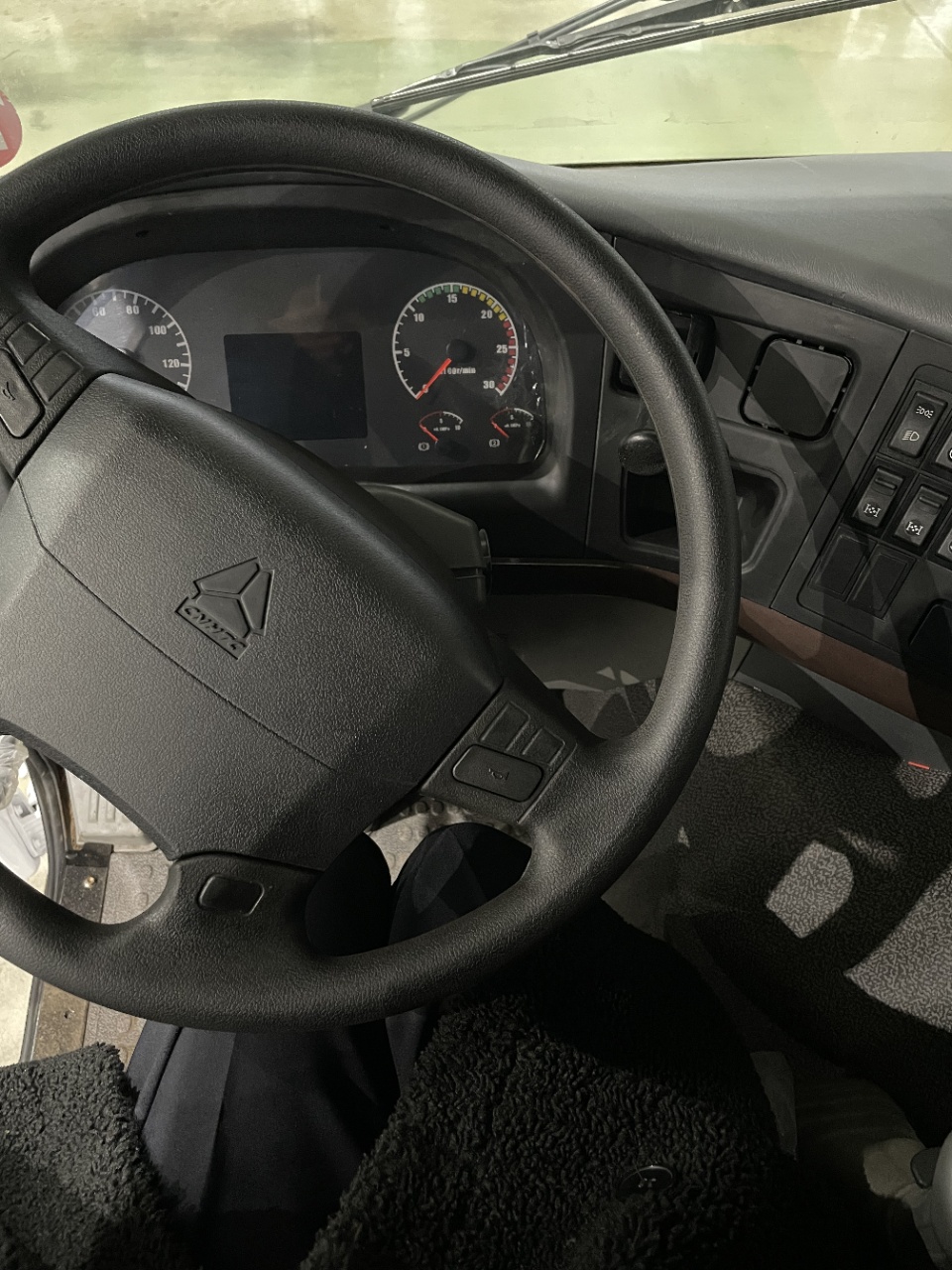 HOWO 8x4 DUMP TRUCK