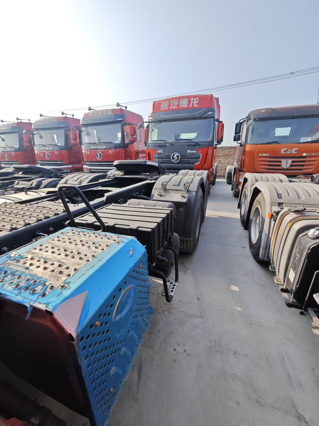 New Euro 6 Diesel SHACMAN X3000 Heavy Duty Truck with Air Suspension and Left Steering for Construction & Mining Transportation