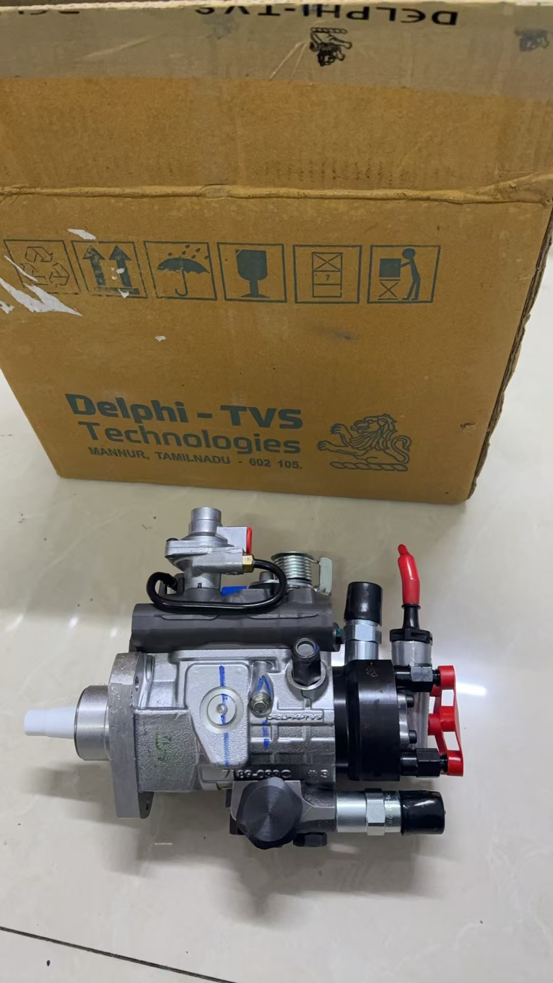 Delphi DP210 High Pressure Diesel Injection Pump, Perkins Fuel Pump Part No. 9323A272G