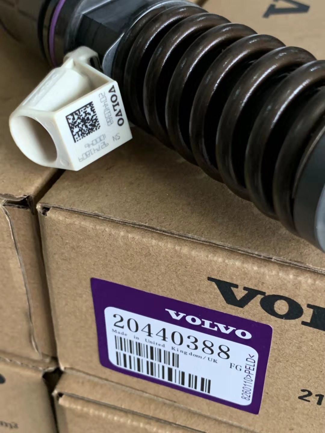 Fuel Injector Assembly P/N 20440438, VOE20440438 for Volvo EC290BLC, EC240BLC, EC300B Excavators with D7D Engine