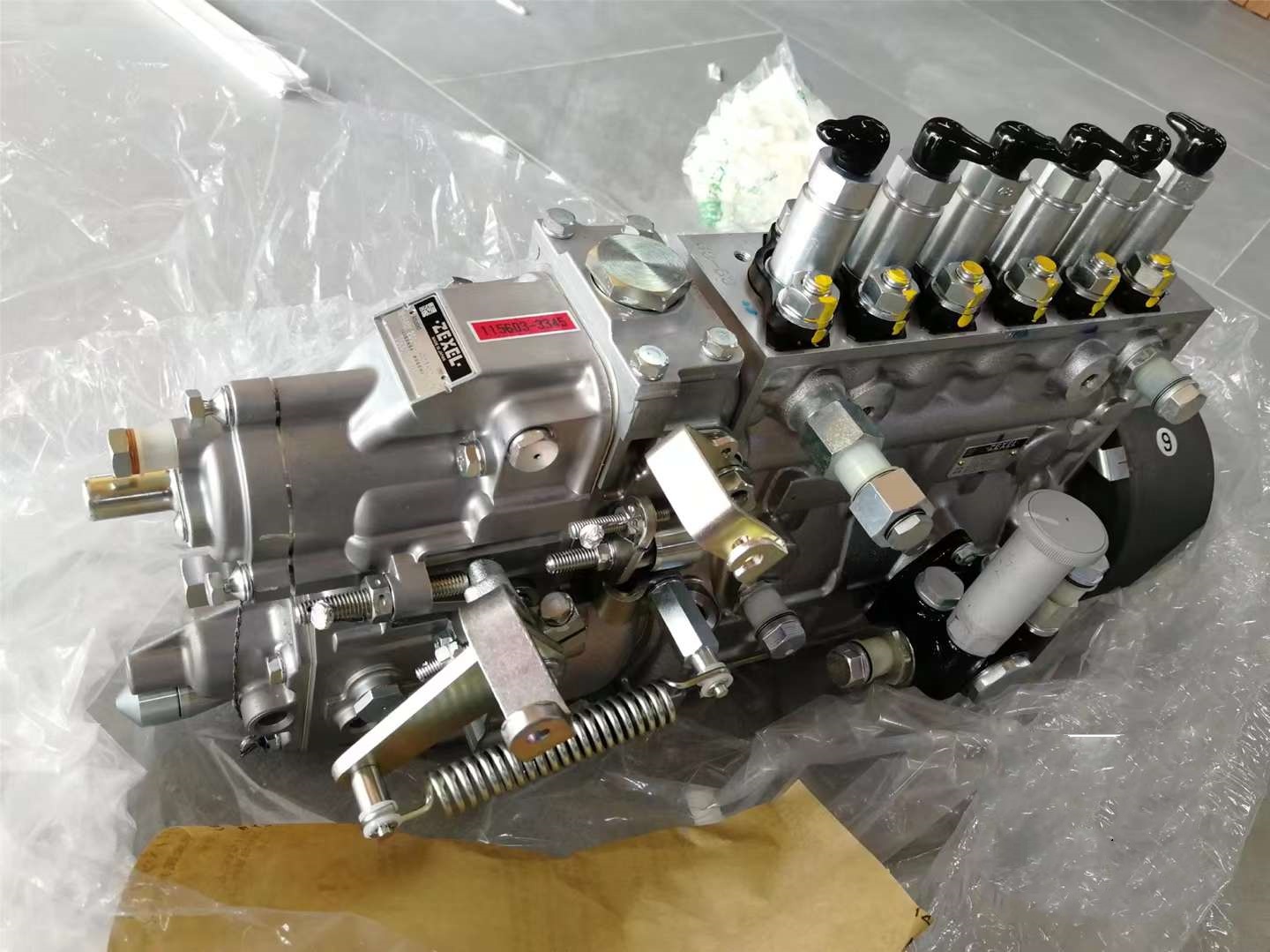 Fuel Injection Pump P/N:8-98238464-1 / 294050-0651, DENSO HP4 common rail pump for Isuzu 6HK1 engine, SANY SY335 excavator