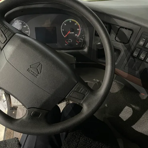 HOWO 8x4 DUMP TRUCK