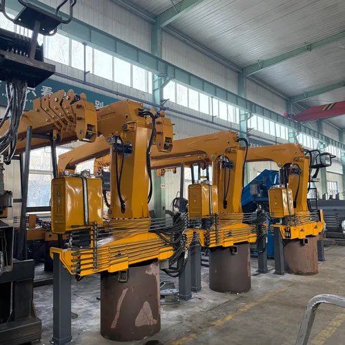 Vehicle mounted crane