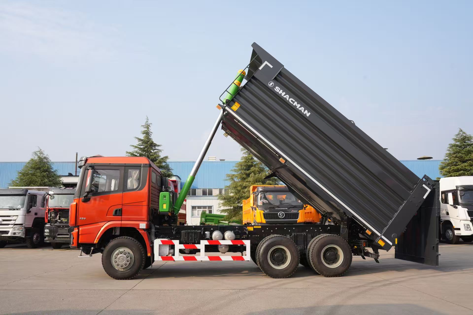 Shakman X3000 dump truck