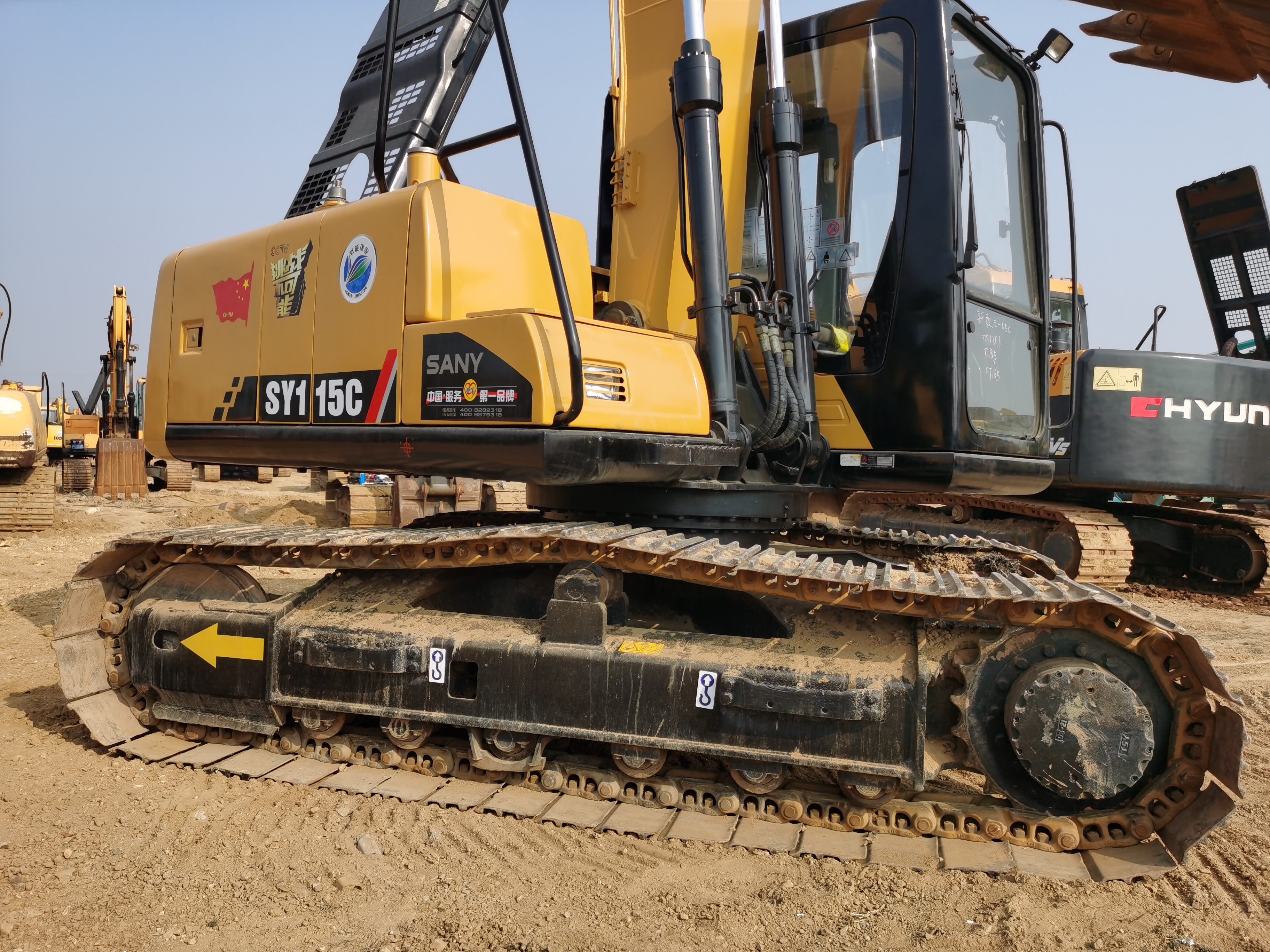 Excavadora de orugas Sany115 usada