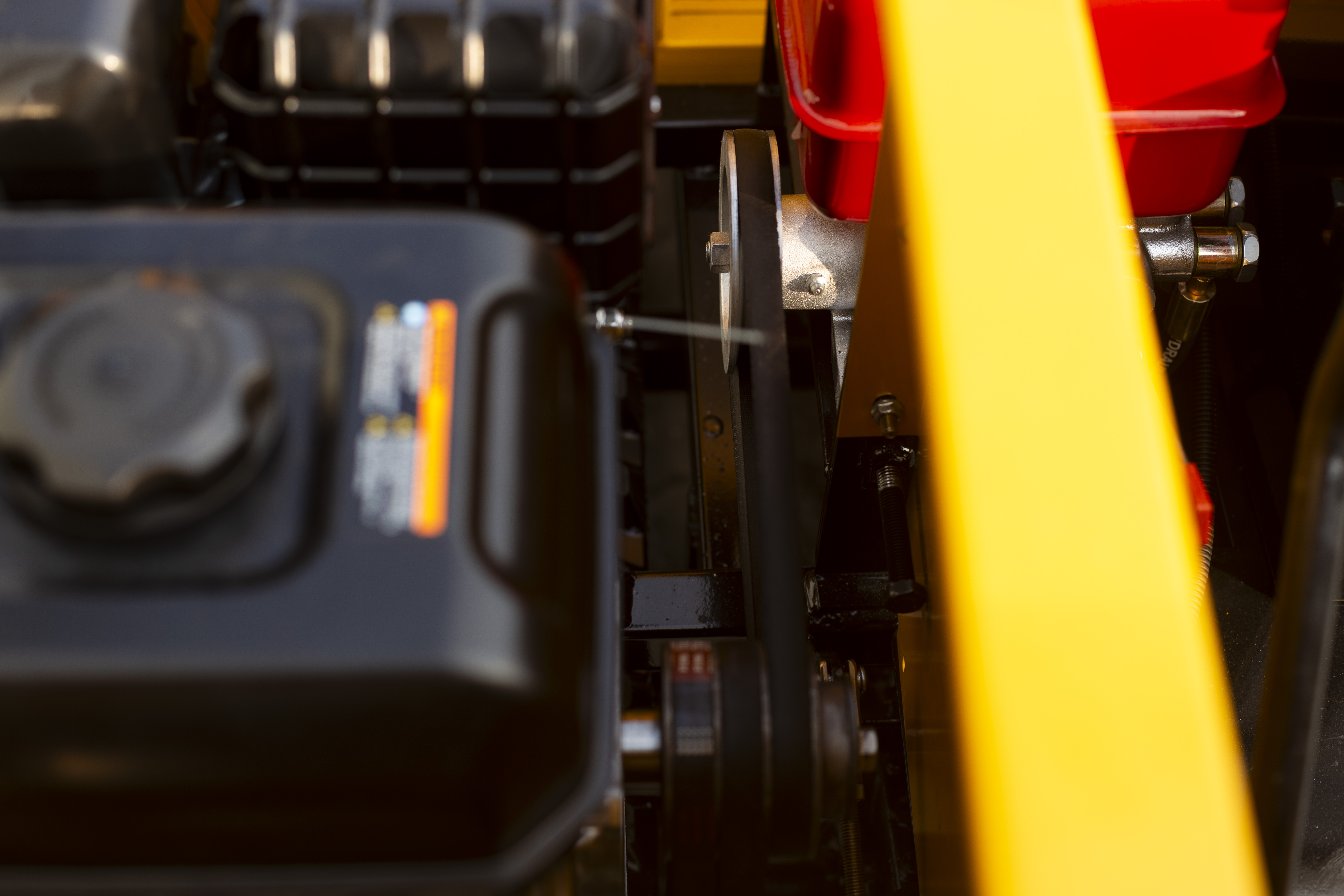 Factory Outlet Mini Track Loader for Sale 500kg Operating Load Bucket Compact Robust Skid Steer