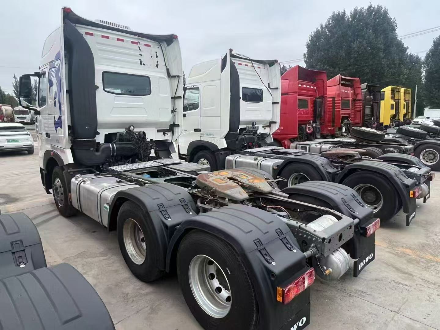 Howo T7H Tractor Truck