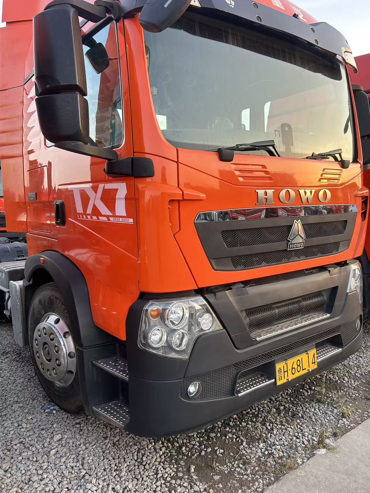 Howo TX7 牵引车