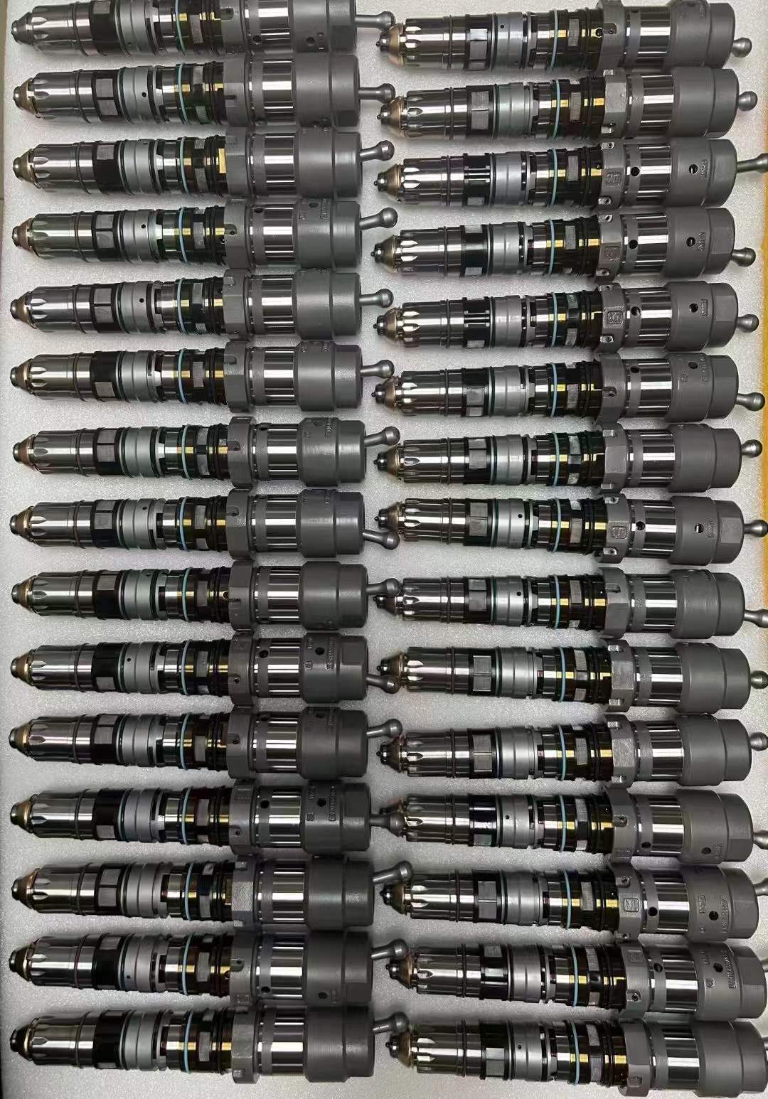 Komatsu Injector 6560-11-1114 For SAA6D170E PC1250-7 Excavator Engine4902827 For QSK23 QSK45