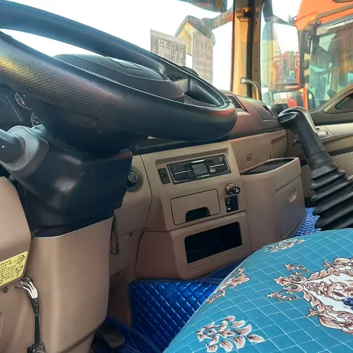 Howo TX7 牵引车