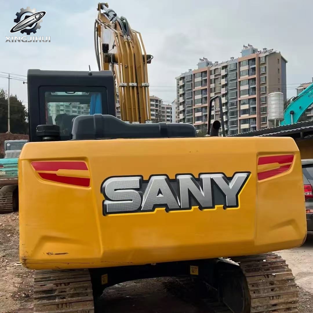 Excavadora de orugas Sany135 usada