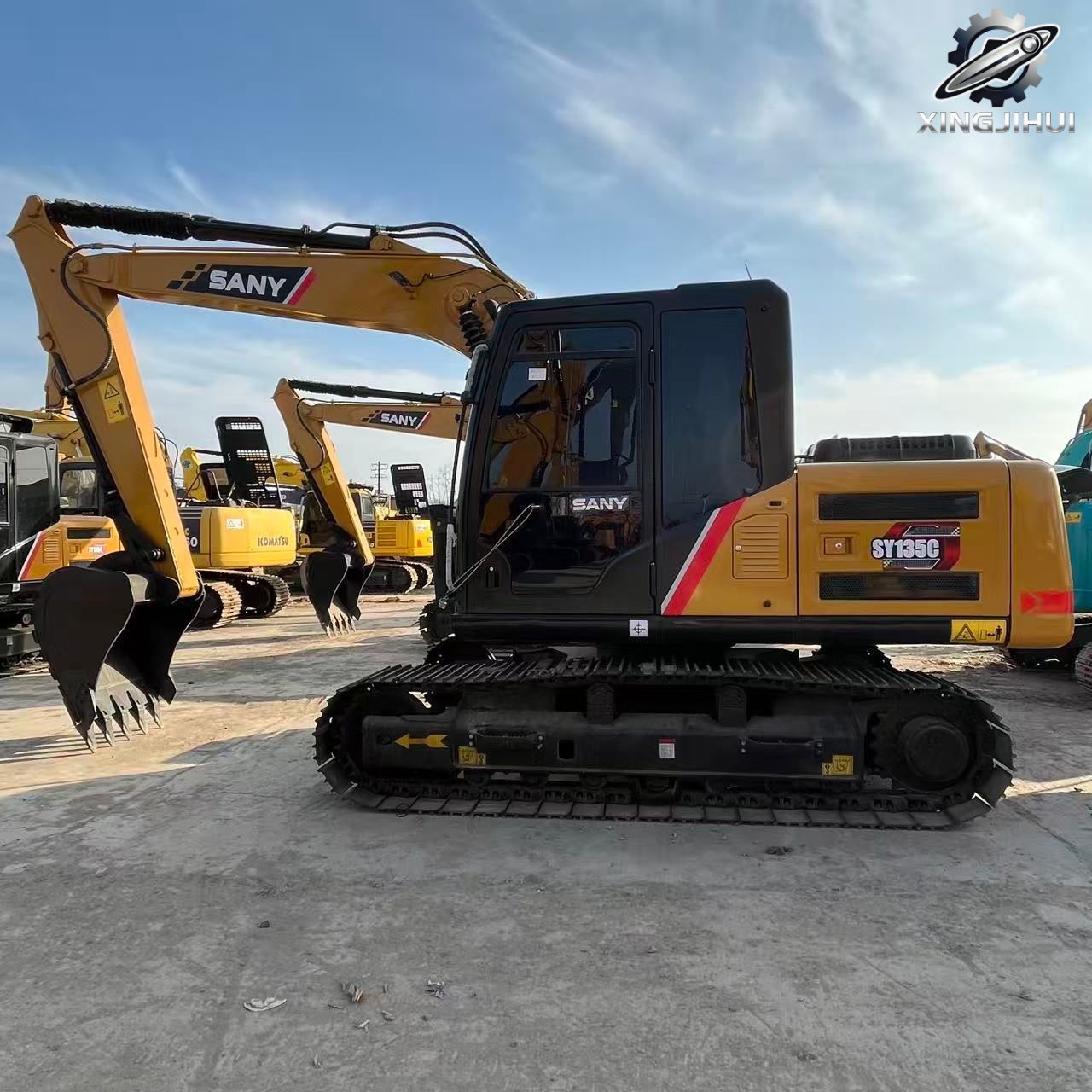 Excavadora de orugas Sany135 usada