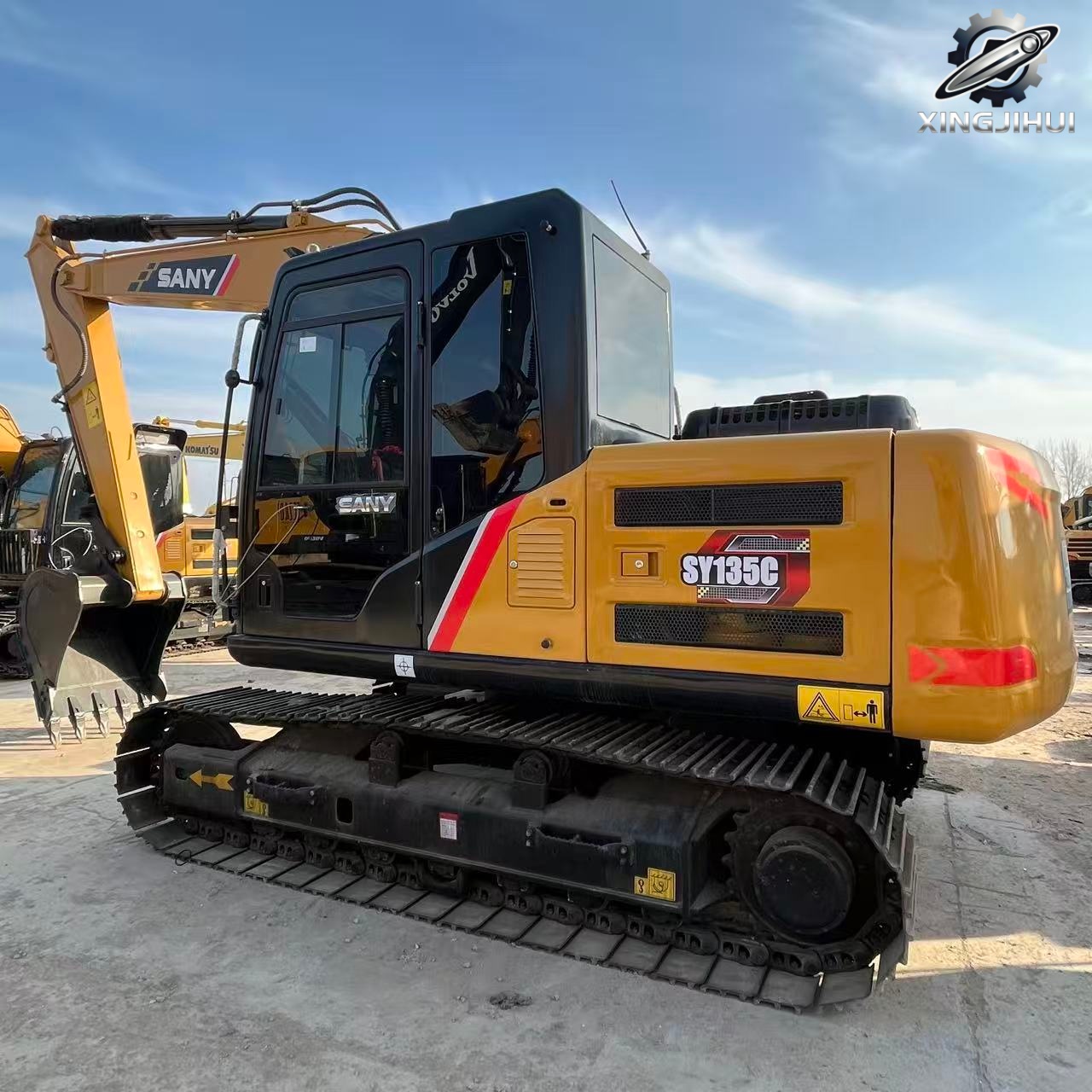Excavadora de orugas Sany135 usada