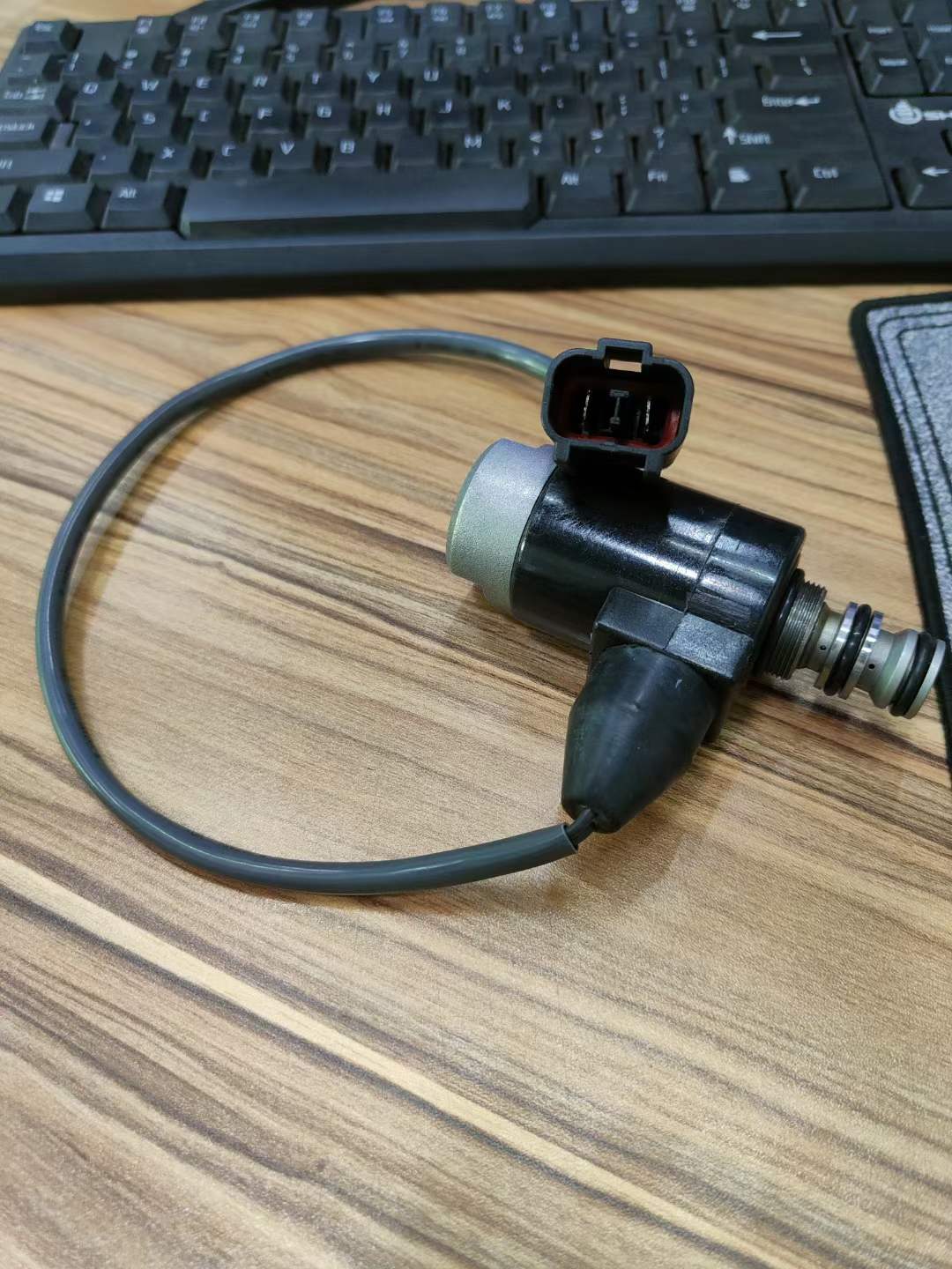 安全锁电磁阀、比例电磁阀、回转制动电磁阀 KWE5K-31/G24DB50 安全锁电磁阀