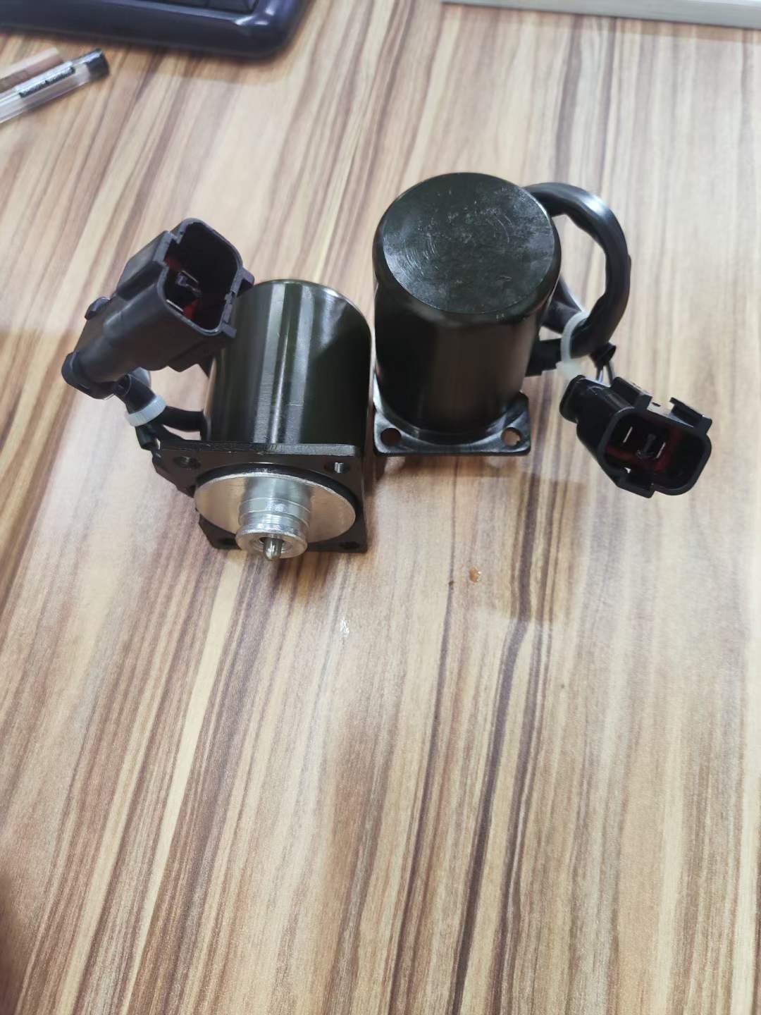 安全锁电磁阀、比例电磁阀、回转制动电磁阀 KWE5K-31/G24DB50 安全锁电磁阀