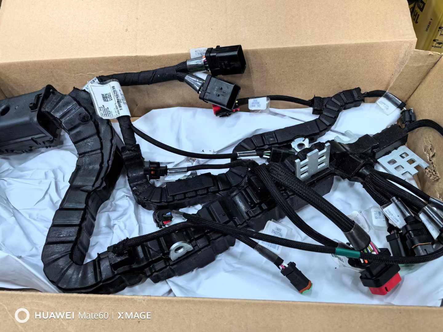 ضفيرة أسلاك محرك CAT C9.3 أصلية جديدة تمامًا، مجموعة كاملة من قطع غيار الحفارات