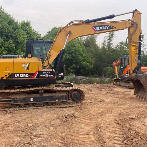 Excavadora de orugas Sany135 usada