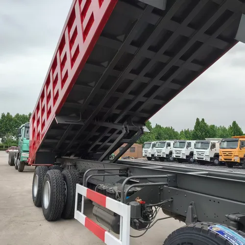 Used Sinotruk Howo 8×4 Dump Truck, 371HP Euro II Engine, Heavy-duty Tipper for Mining & Construction