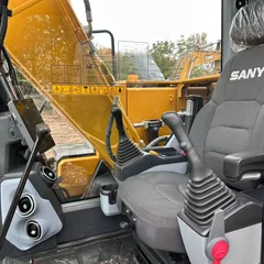 Excavadora de orugas Sany135 usada