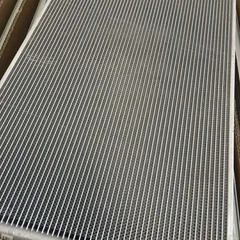 小松 PC200-7 PC360-7 空调冷凝器（电装）20Y-979-6131 适用于小松 PC200-7 PC300-7 PC360-7 的空调冷凝器