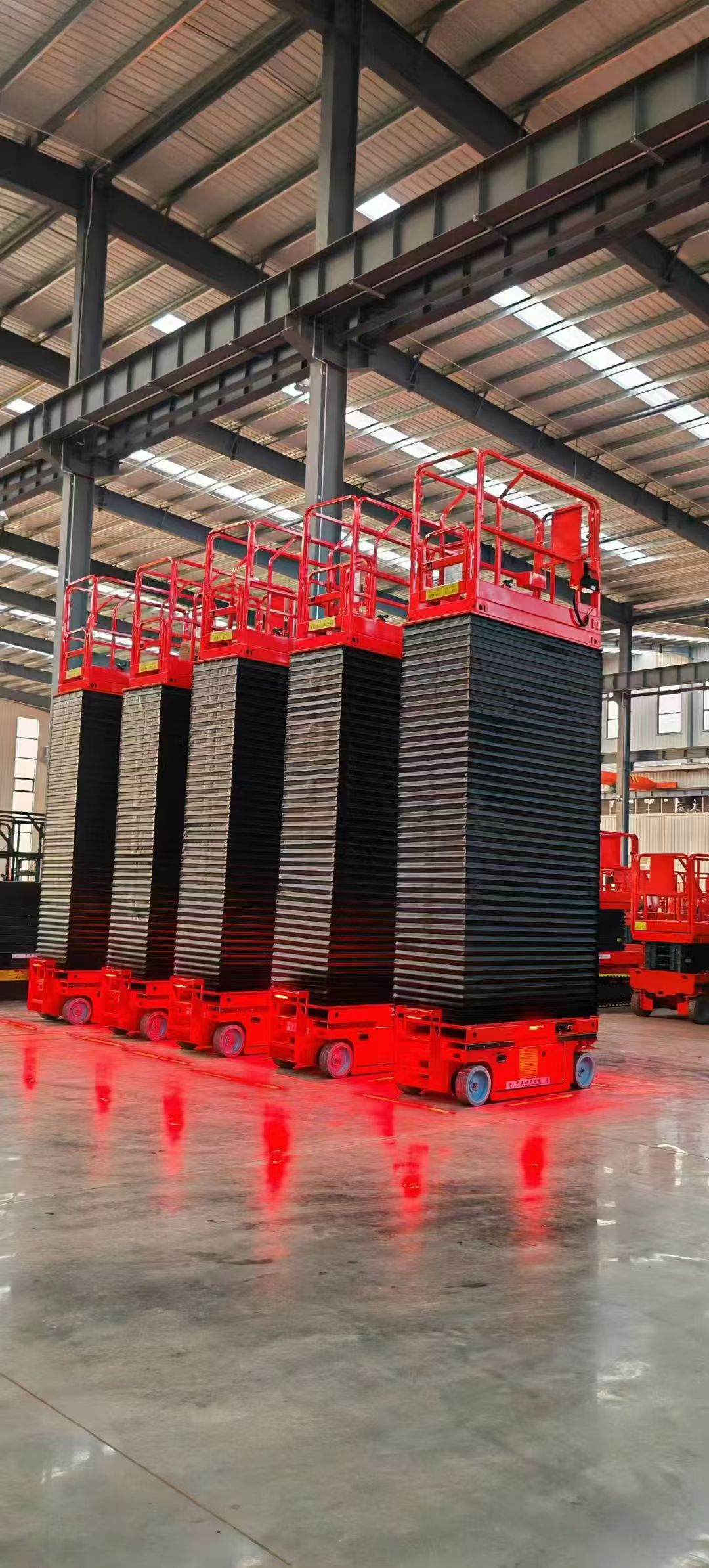 Plataforma elevadora de tijera autopropulsada personalizada de 6 m, plataforma de trabajo aérea electrohidráulica.