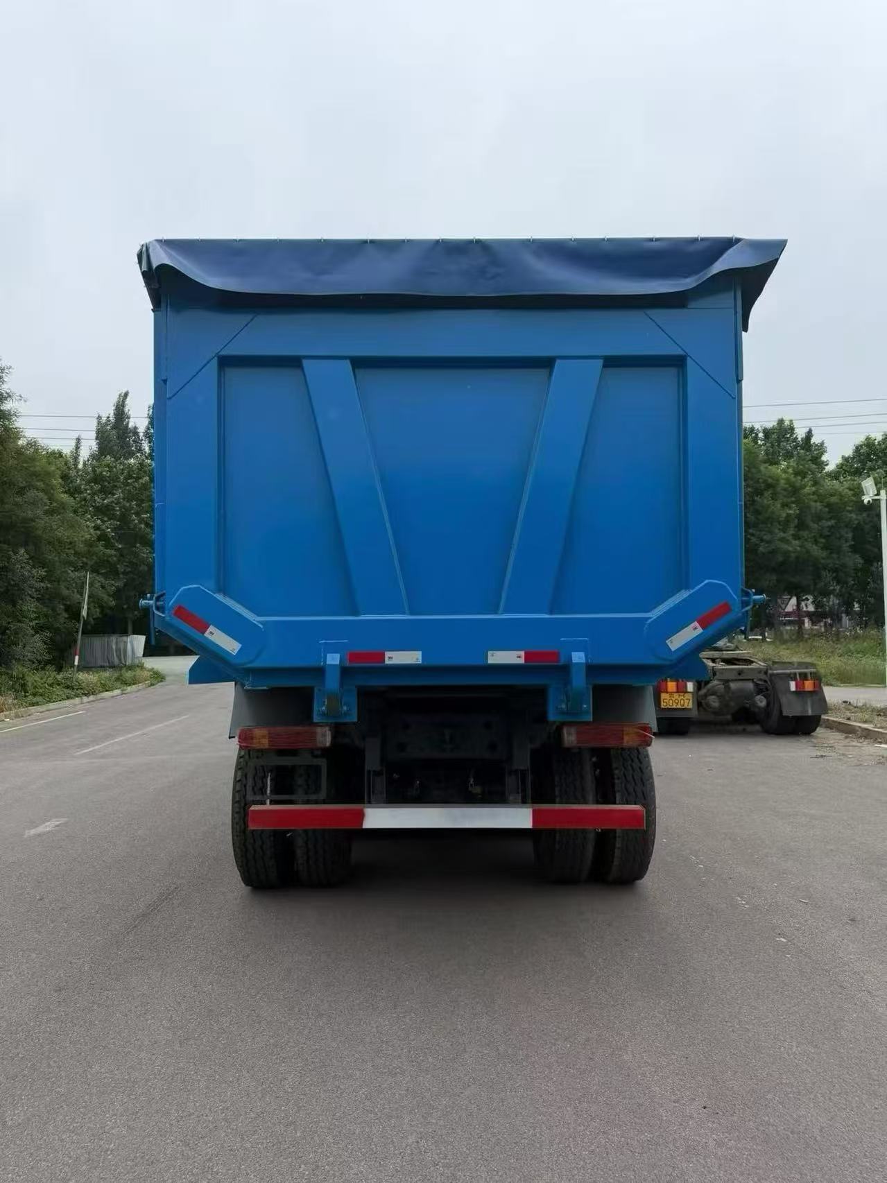 Sinotruk Shandeka dump truck