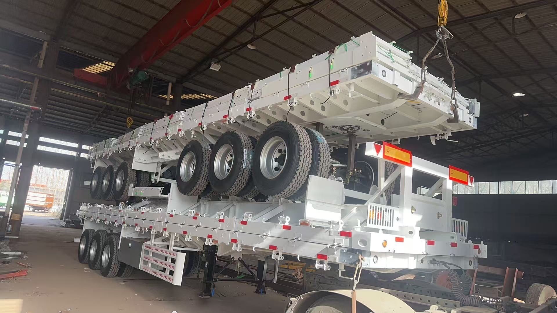 Slack-on semi-trailer, brand new