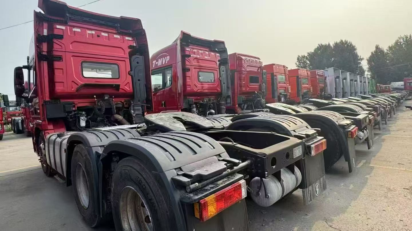 Used Shakman X5000 tractor unit