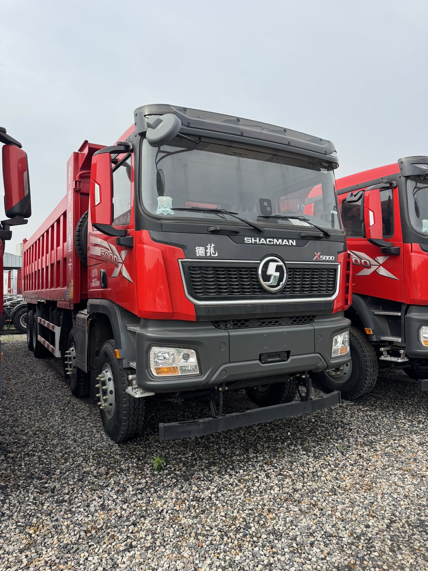 Shakman X5000 dump truck 8*4