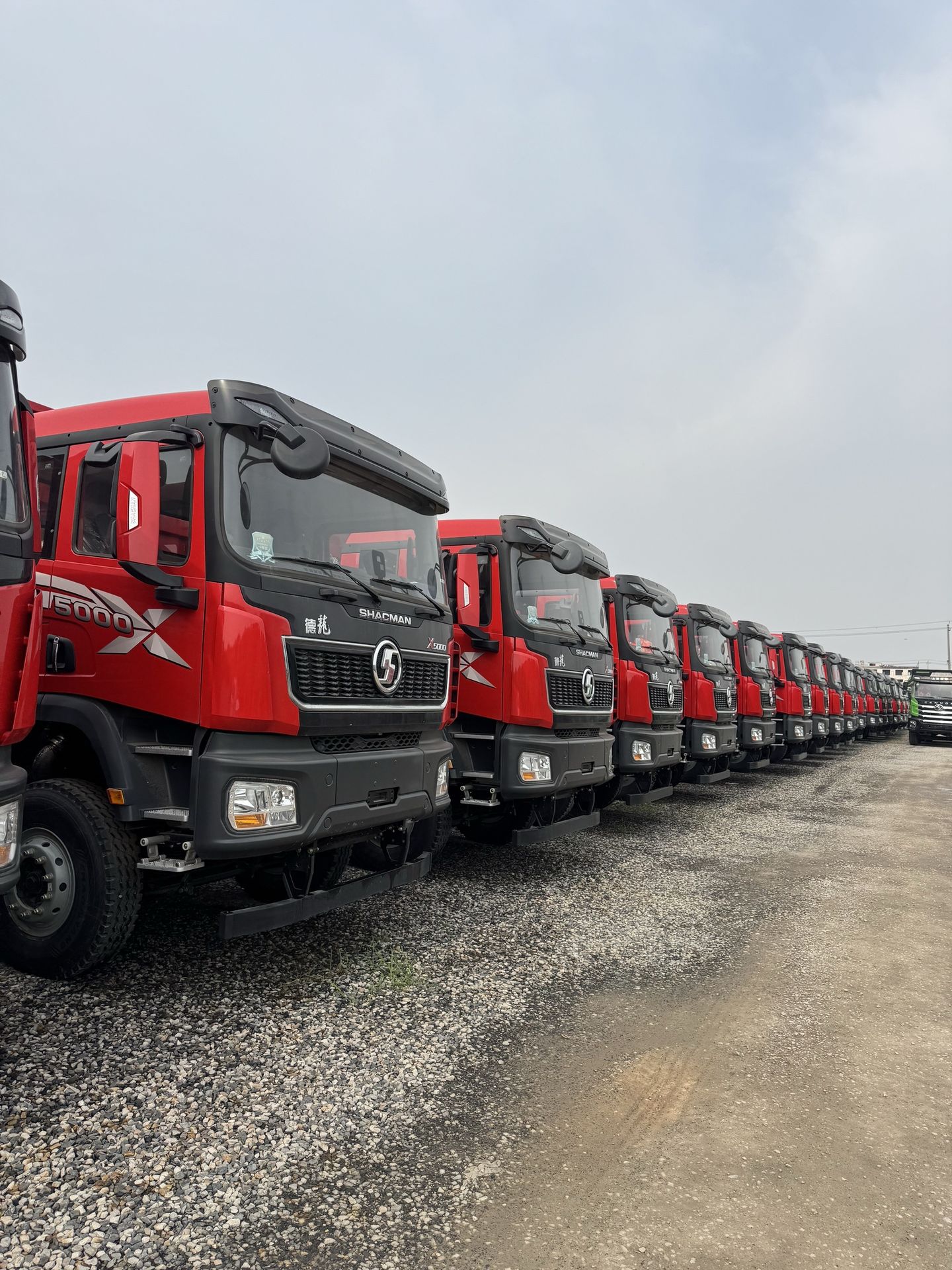 Shakman X5000 dump truck 8*4