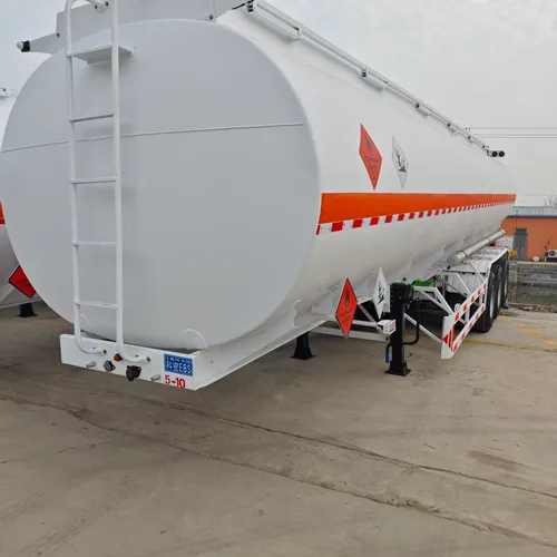 Factory Price 3 Axle Fuel Tanker Semi Trailer 40000L Oil Tank Trailer  Carbon Steel Fuel tank Trailer for Africa and Middle East