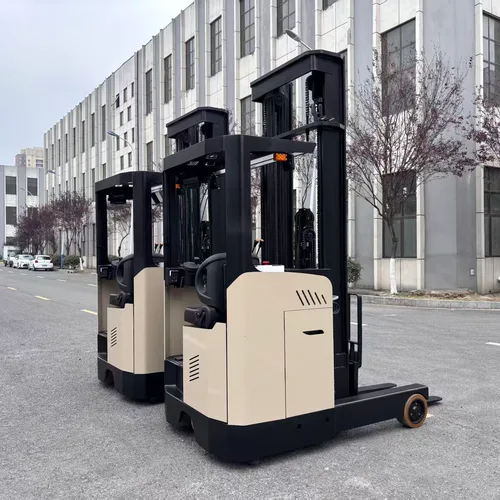 Ride-on Reach Stacker with LCD Fault Display & Fast Charging Battery, Custom Models Available