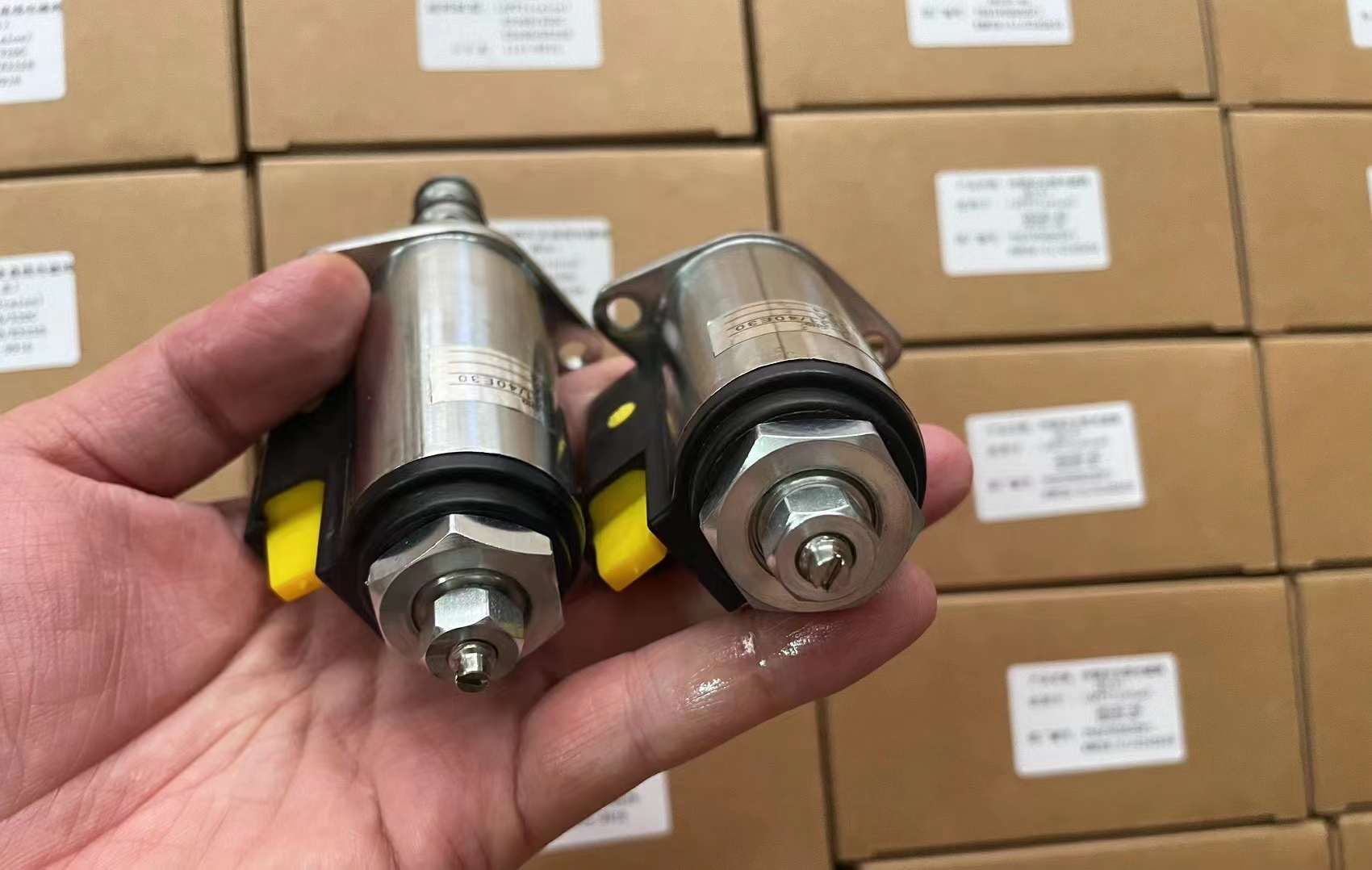 Proportional Solenoid Valve for Main Hydraulic Pump, Sany SY215/235-8, Kobelco SK200/250-6E/-8