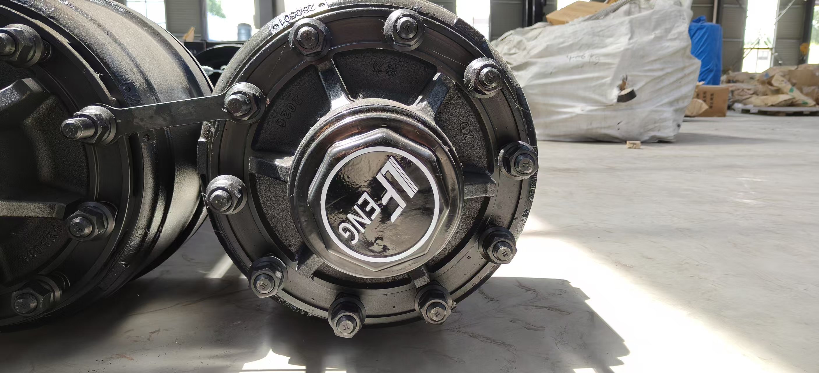 13T American Type Trailer Axle, 1840mm Track Heavy Duty Semi Trailer Axle, Flatbed Trailer Load Bearing Axle