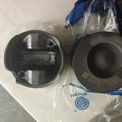 High-temperature Resistant Weichai Engine Piston 13032095 for Construction Machinery & Heavy Trucks
